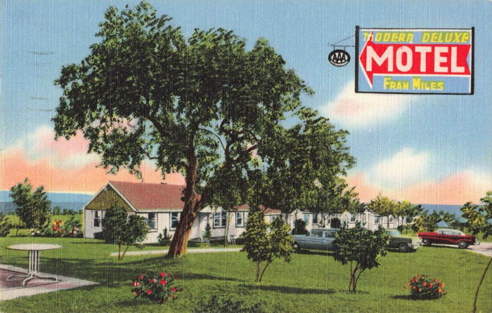 Fran Miles Motel (Saitis Beach Motel) - Vintage Postcard (newer photo)